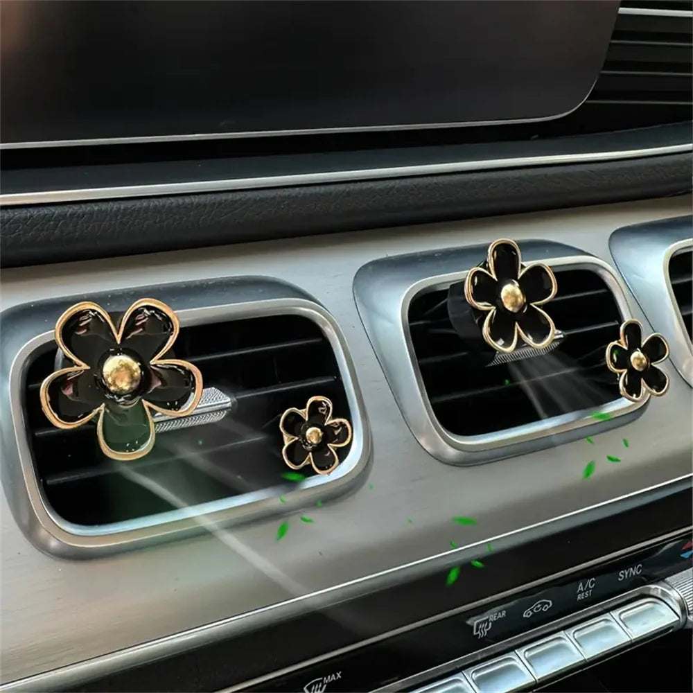 4pcs/set Small Car Air Outlet Perfume Decoration Clip Flower Daisy Design Car Interior Aromatherapy Fresheners Diffuser Access