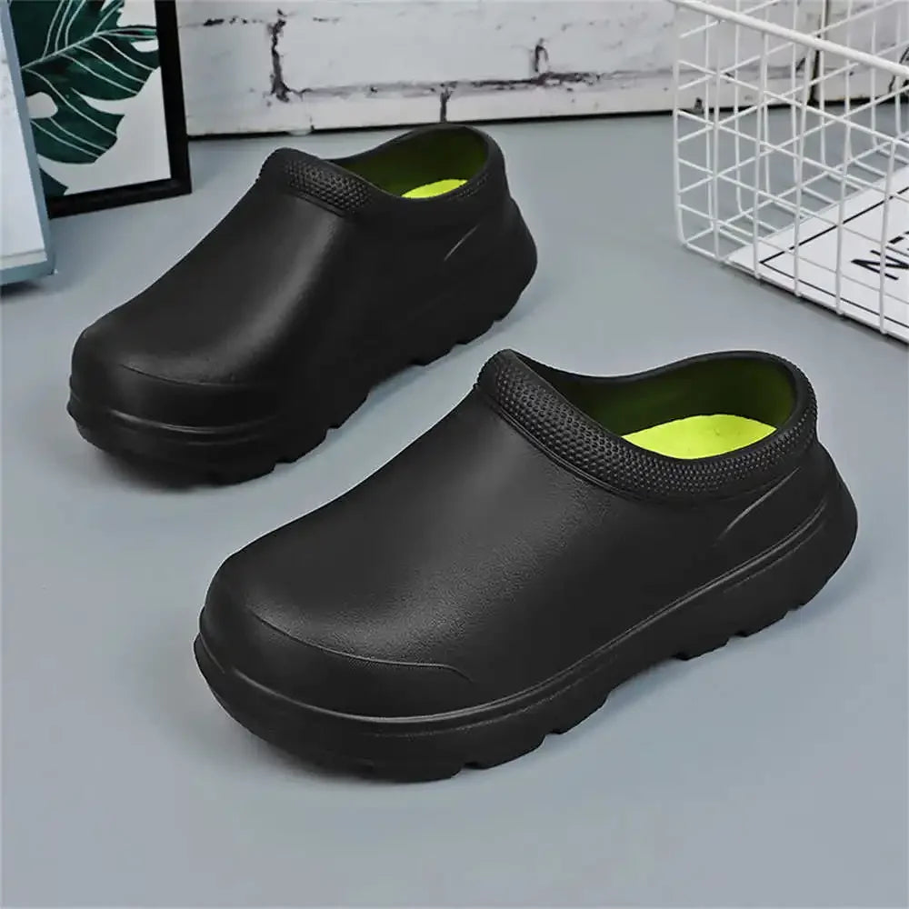 Bedroom Clog Running Shoes Woman Slippers Unisex Bathroom Sandal Sneakers Sports Expensive Traning Overseas High-quality