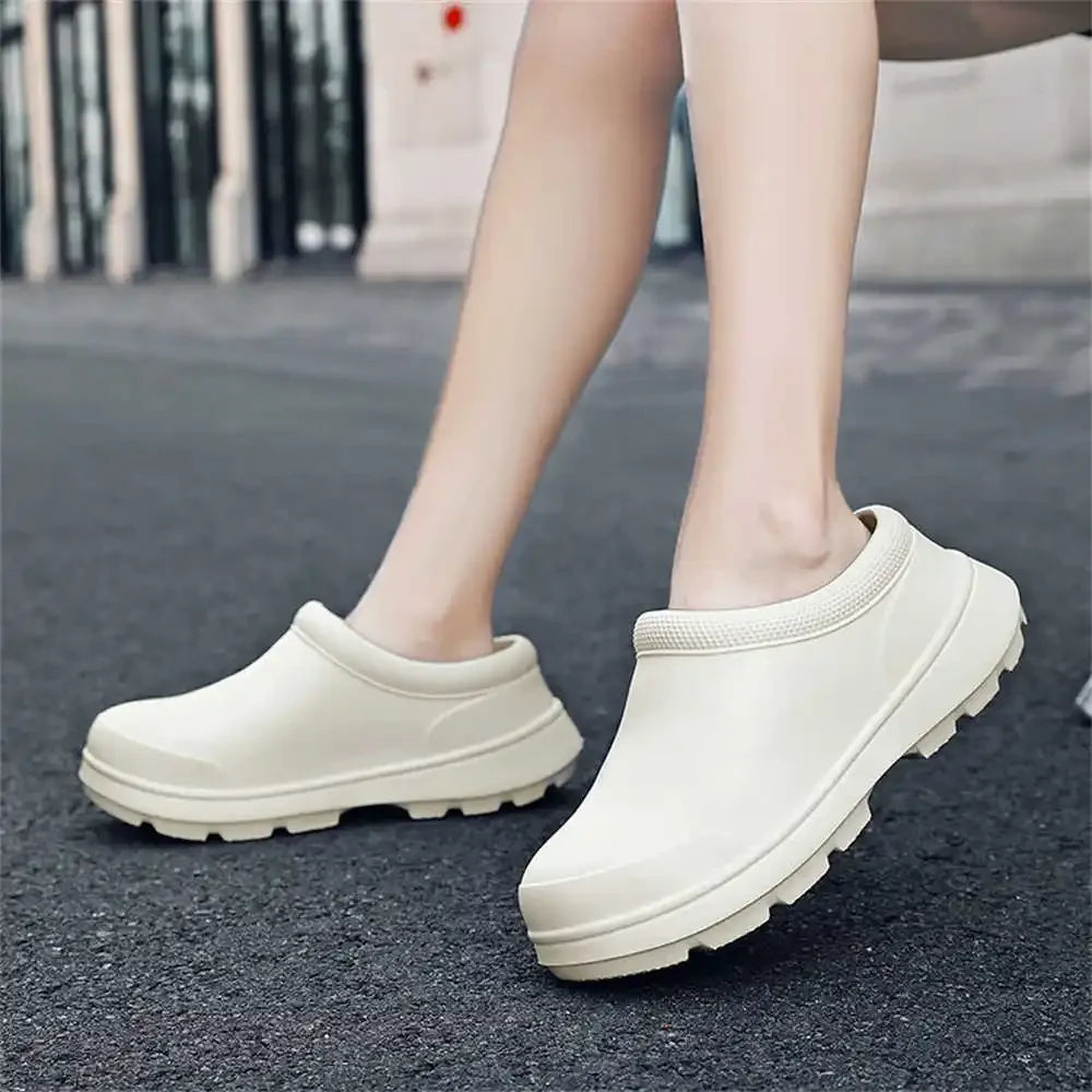 Bedroom Clog Running Shoes Woman Slippers Unisex Bathroom Sandal Sneakers Sports Expensive Traning Overseas High-quality