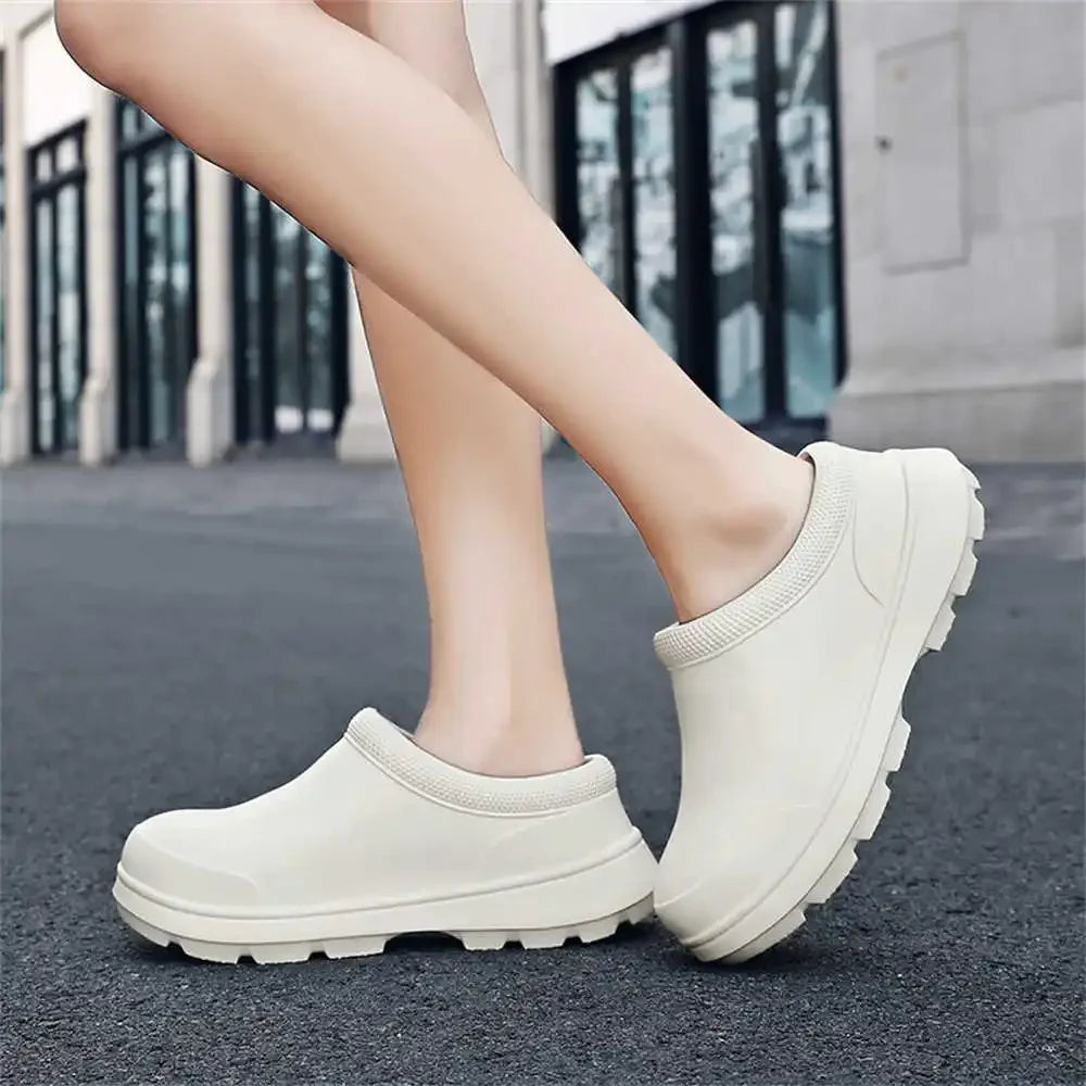 Bedroom Clog Running Shoes Woman Slippers Unisex Bathroom Sandal Sneakers Sports Expensive Traning Overseas High-quality